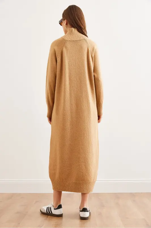 Women's Tobacco Notch Collar Button Detailed Maxi Dress - 6