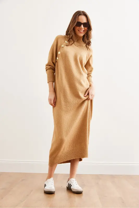 Women's Tobacco Notch Collar Button Detailed Maxi Dress - 5