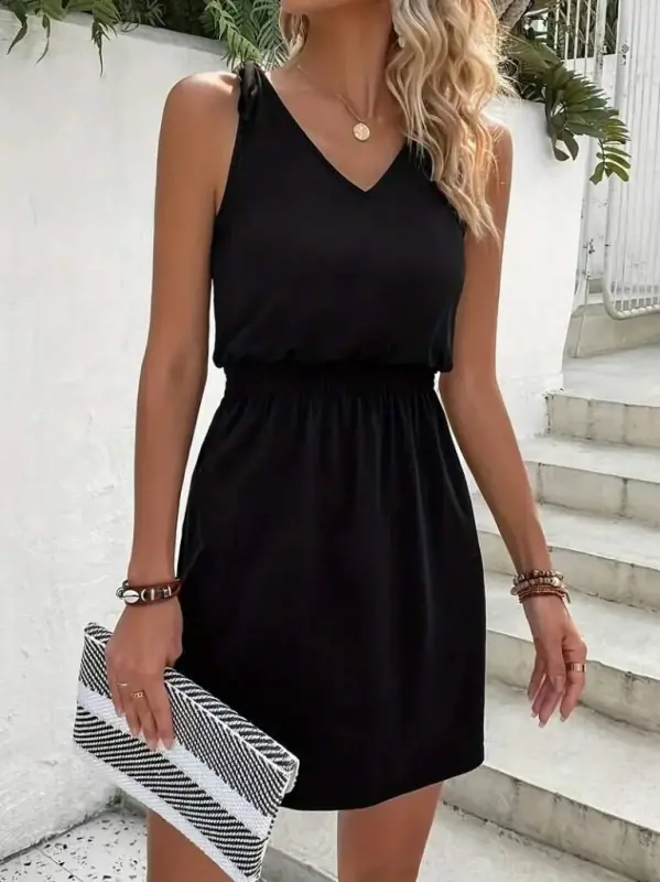 Women's V-Neck Belted Guipure Detail Crepe Dress - BÜYÜKBEDENIZ