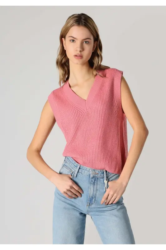 Women's V-Neck Pink Sweater (Cl1062235) - COLIN'S