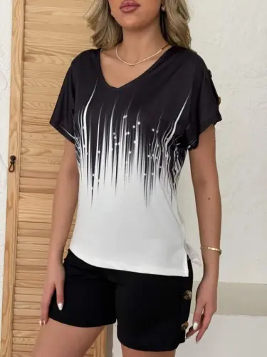 Women's V-Neck Short Sleeve Diver Blouse with Small Slit Detail on the Sides + Button Detailed Diver Shorts - 3