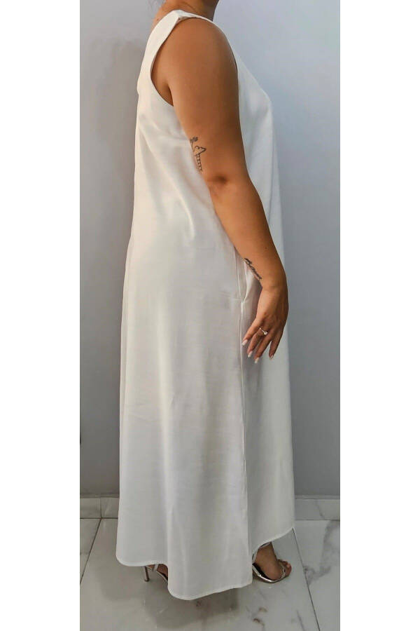 Women's V-Neck Sleeveless Plus Size Maxi Dress 24135 - 2
