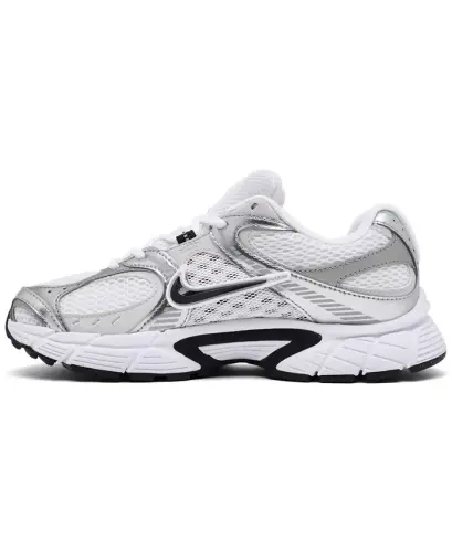 Women's V5 RNR Casual Sneakers from Finish Line - White, Black - 3