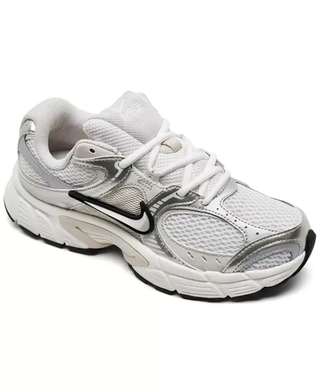 Women's V5 RNR Sneakers from Finish Line - Summit White, Brown - 12