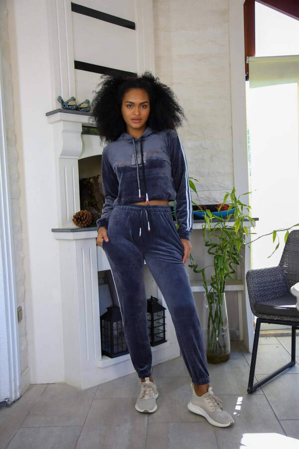 Women's Velvet Hooded Tracksuit 9054 - 9