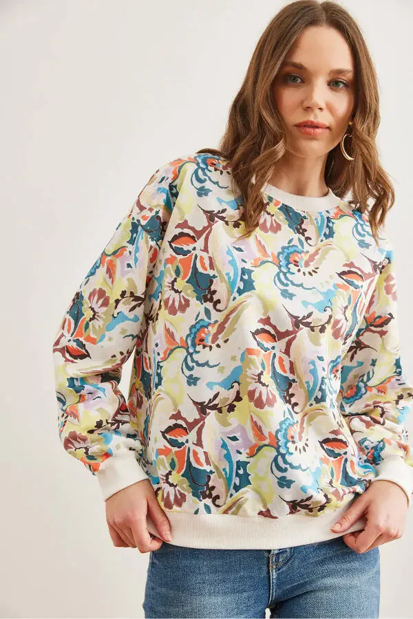 Women's Watercolor Ecru Basic Soft Textured Loose Sweatshirt SWT-19000457 - 4