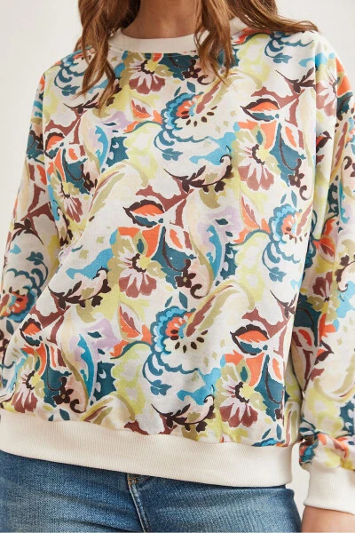 Women's Watercolor Ecru Basic Soft Textured Loose Sweatshirt SWT-19000457 - 5