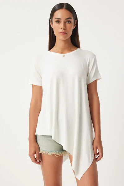 Women's White Asymmetrical Viscose Knitted T-shirt EN00599 - HAPPINESS İSTANBUL
