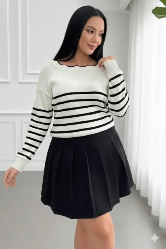 Women's White Back Tie Detail Line Pattern Knitted Blouse - 1