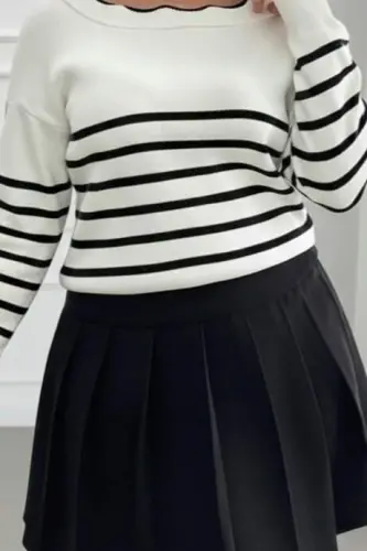 Women's White Back Tie Detail Line Pattern Knitted Blouse - BÜYÜKBEDENIZ (1)