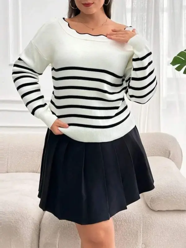 Women's White Back Tie Detail Line Pattern Knitted Blouse - 2