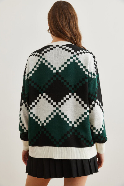 Women's White Baklava Patterned Oversized Knit Sweater KZK-19000834 - 7