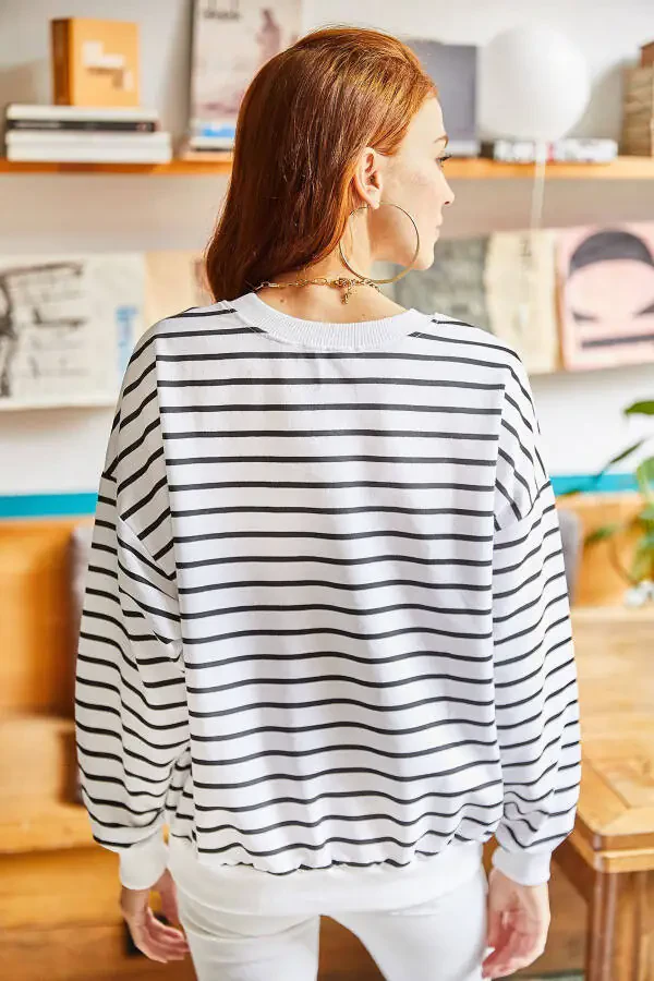 Women's White Black Striped Basic Soft Textured Loose Sweatshirt SWT-19000457 - 6