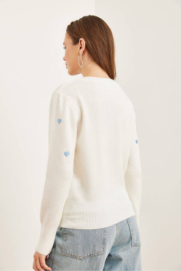 Women's White Blue Heart Embroidered Soft Knit Sweater KZK-19000843 - 8