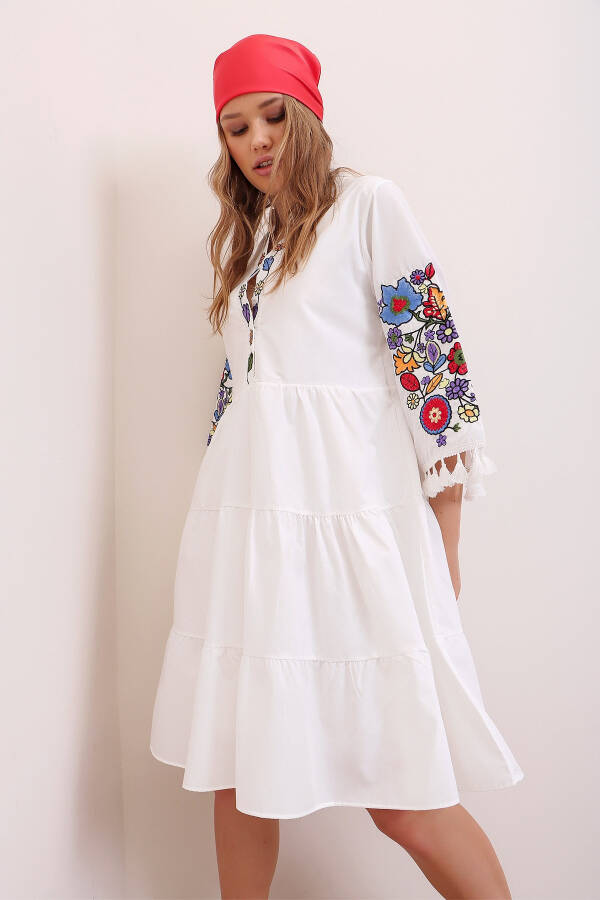 Women's White Collared Embroidered Tassel Detail Lined Poplin Dress ALC-X6915 - 3