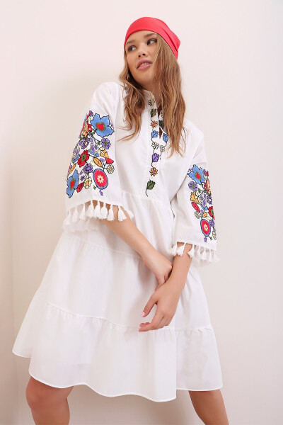 Women's White Collared Embroidered Tassel Detail Lined Poplin Dress ALC-X6915 - 4