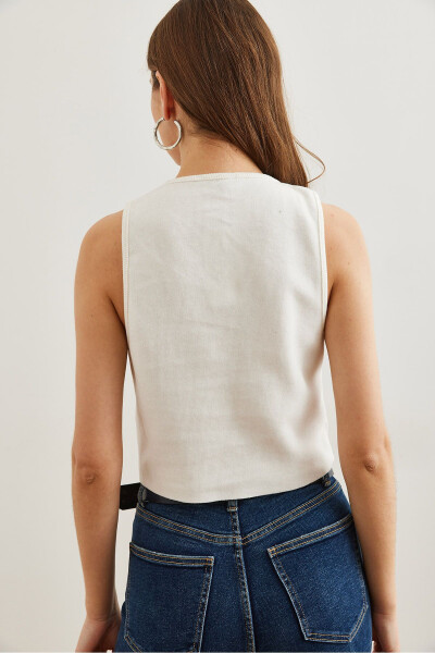 Women's White Double Silver Button Knitted Waistcoat YLK-19000052 - 5