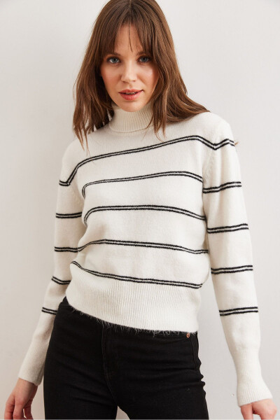Women's White Fisherman Collar Striped Knit Sweater KZK-19000929 - 4