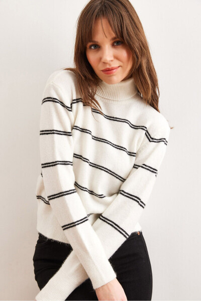 Women's White Fisherman Collar Striped Knit Sweater KZK-19000929 