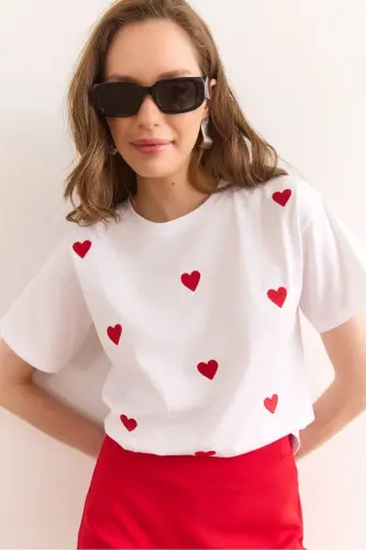 Women's White Heart Embroidered Cotton Regular Fit T-Shirt 