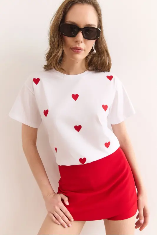 Women's White Heart Embroidered Cotton Regular Fit T-Shirt - 3
