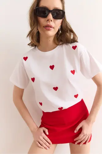 Women's White Heart Embroidered Cotton Regular Fit T-Shirt - 4