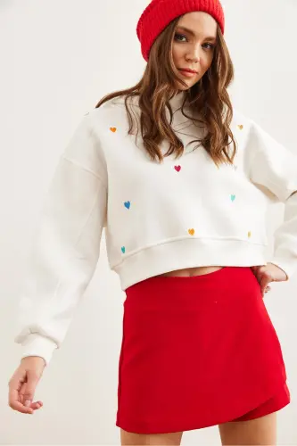 Women's White Heart Embroidered Fleece Crop Hoodie SWT-19000681-White - 4
