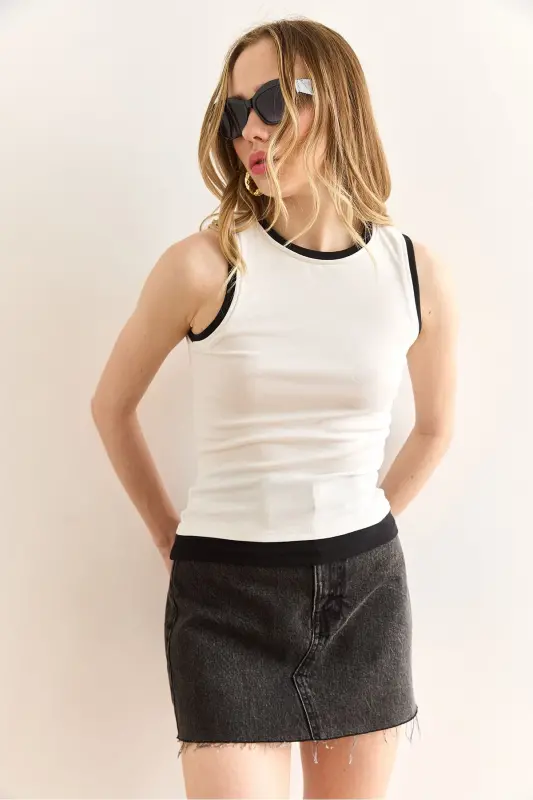 Women's White Lace Trim Crew Neck Crop Blouse BLZ-19 - 3