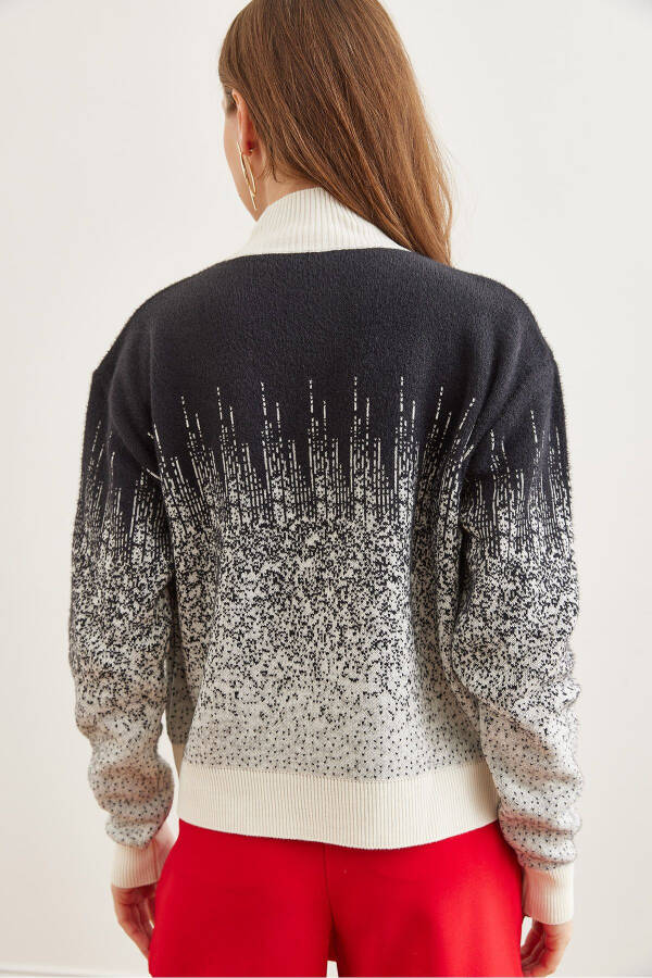 Women's White Mockneck Soft Texture Knitted Sweater KZK-19000833 - 5