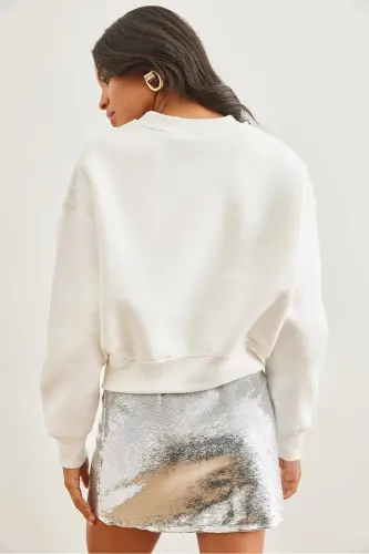 Women's White Pearl Detailed Fleece Crop Thick Sweatshirt SWT-19000663-White - 6