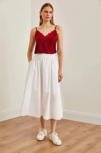 Women's White Pocketed Elastic Waist Midi Woven Flared Skirt 