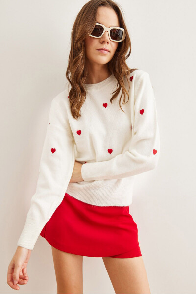Women's White-Red Heart Embroidered Soft-Textured Knitted Sweater WSW-19000843 - 4