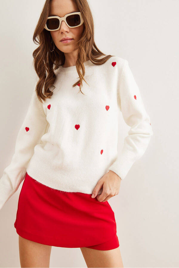 Women's White-Red Heart Embroidered Soft-Textured Knitted Sweater WSW-19000843 - 5