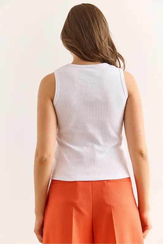 Women's White Ribbed Stone Heart Detailed Lycra Crop - 2