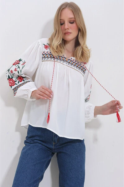 Women's White Robe and Embroidered Sleeve Blouse ALC-X11377 - TREND ALAÇATI STILI (1)