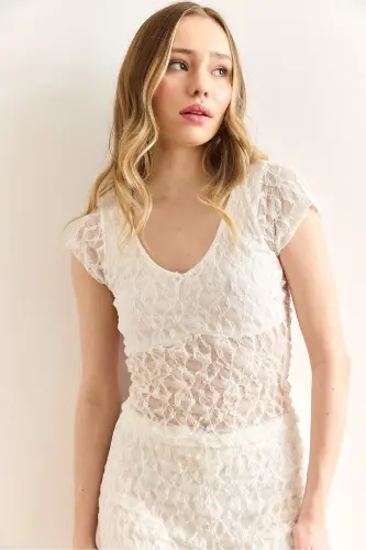 Women's White Robe Lined V-Neck Crop Lace Blouse B - 3