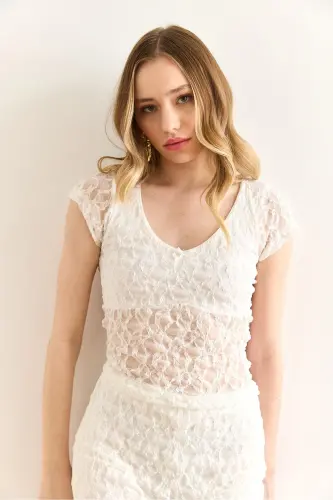 Women's White Robe Lined V-Neck Crop Lace Blouse B - 4