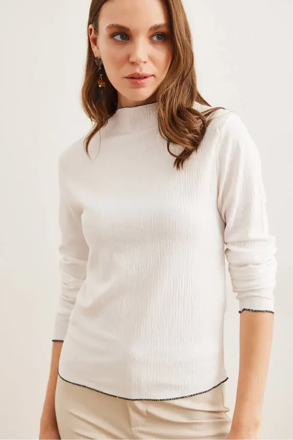 Women's White Round Neck Puff Sleeve Overlock Detailed Knitted Blouse - 3