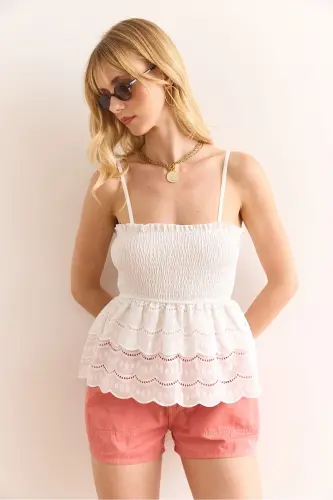 Women's White Sleeveless Guipure Lace Detailed Blouse BLZ-1 - 3