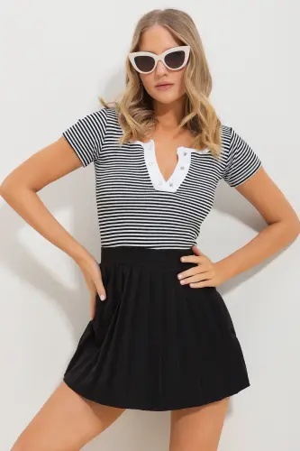 Women's White Snap Fastening Striped Crop Knitted Blouse ALC-X11552-WHITE - 3