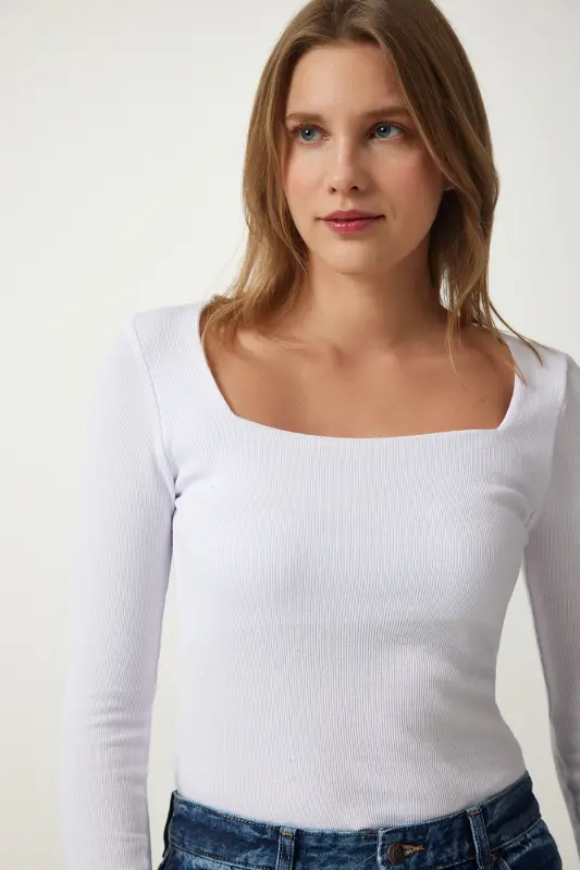 Women's White Square Neck Ribbed Knit Blouse GT00052-White - HAPPINESS İSTANBUL