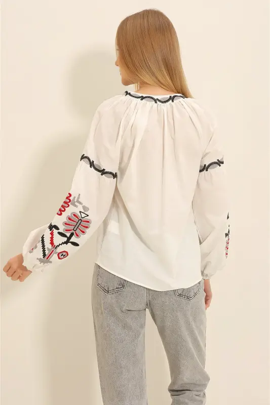 Women's White Stand Collar Embroidered Woven Blouse ALC-X11295 - 4