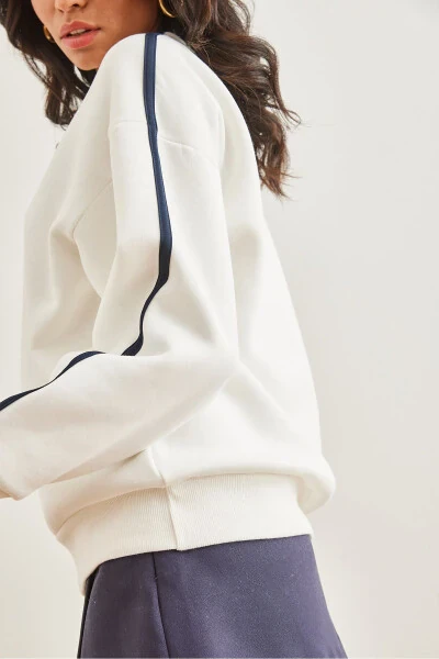 Women's White Striped Sleeve Thistle Thick Sweatshirt SWT-19000688 - 6