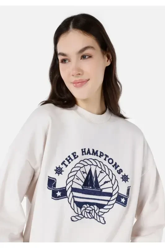 Women's White Sweatshirt, Regular Fit, Crew Neck, Printed - 4