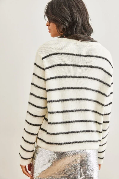 Womens White Thistle Buttoned Striped Knit Cardigan HRK-19000313 - 3