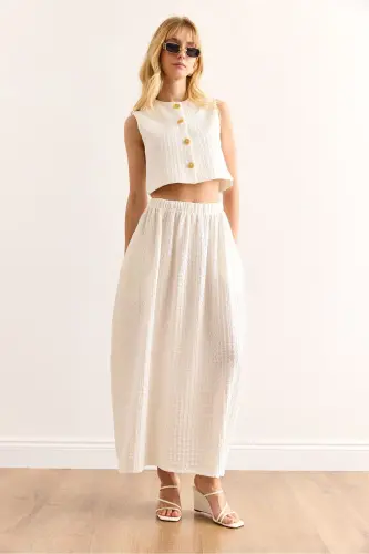 Women's White Top Lined Vest Bottom Pocketed Midi Skirt - 3