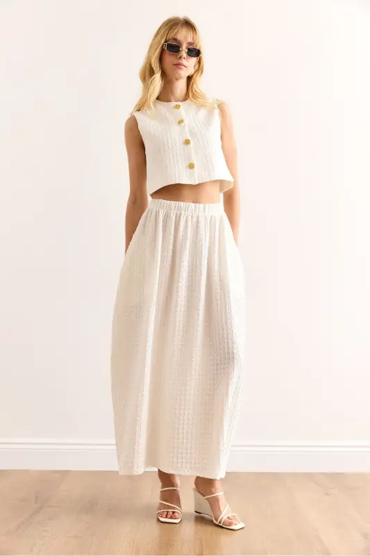 Women's White Top Lined Vest Bottom Pocketed Midi Skirt - 3