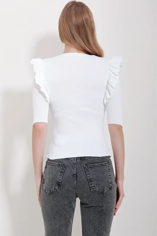 Women's White V-Neck Frilled Sleeve Knit Blouse ALC-X11557 - 5