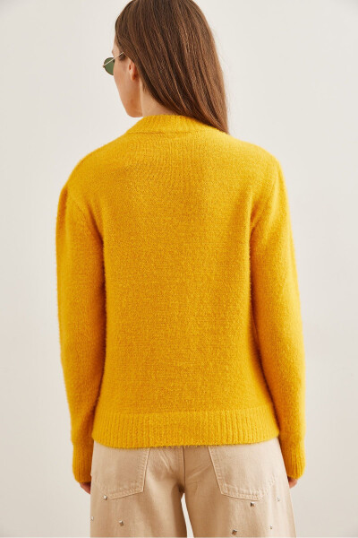 Women's Yellow Bike Collar Soft Textured Turtleneck Sweater - 7