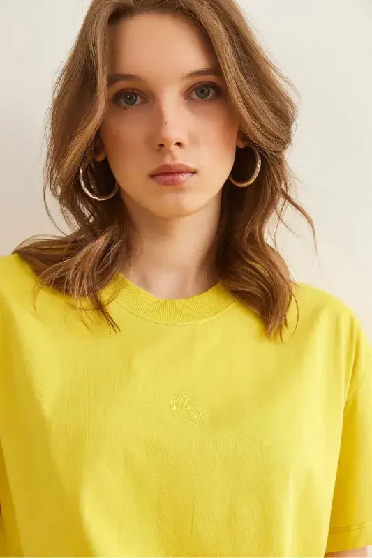 Women's Yellow Embroidered Boyfriend Cotton T-Shirt TSH-1900 - 5